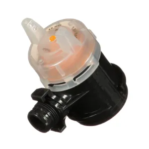Plastic pressure regulator for irrigation systems