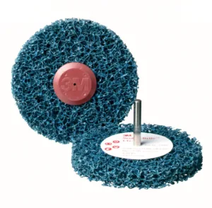 Abrasive cleaning discs for polishing surfaces